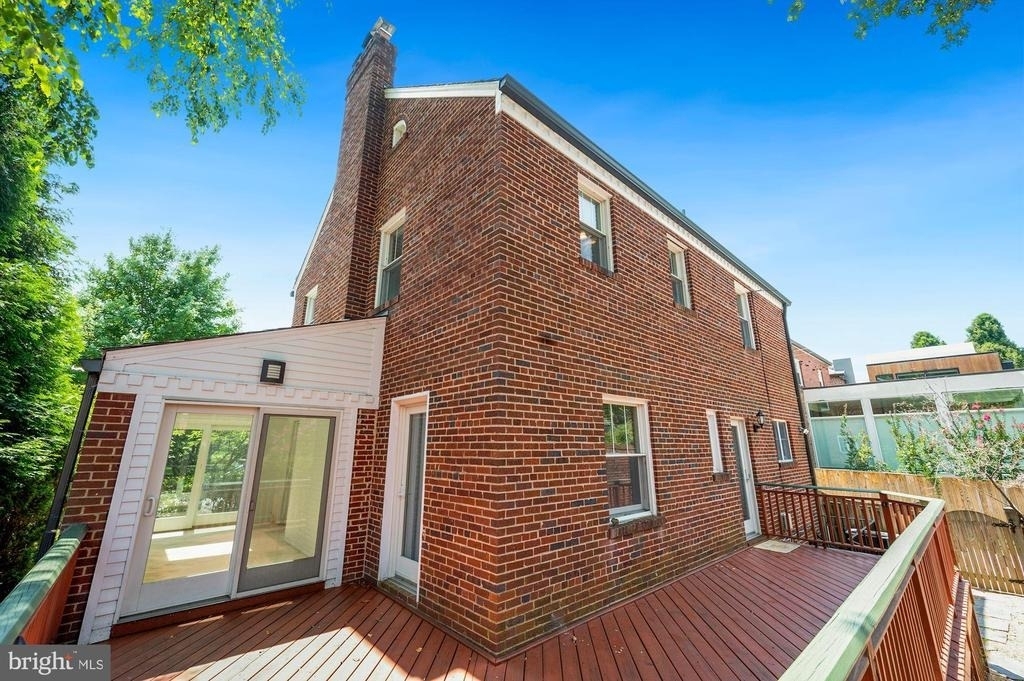 4505 Alton Place Nw - Photo 39