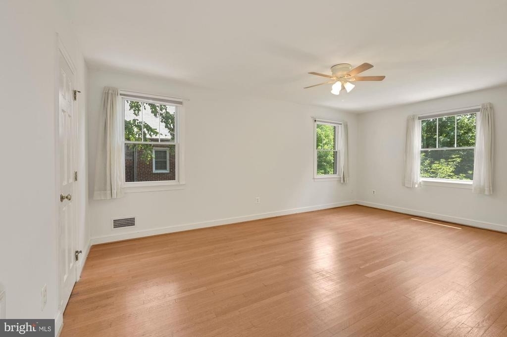 4505 Alton Place Nw - Photo 17