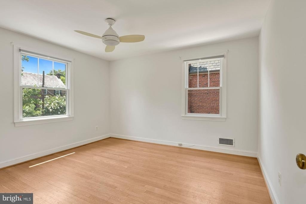 4505 Alton Place Nw - Photo 23
