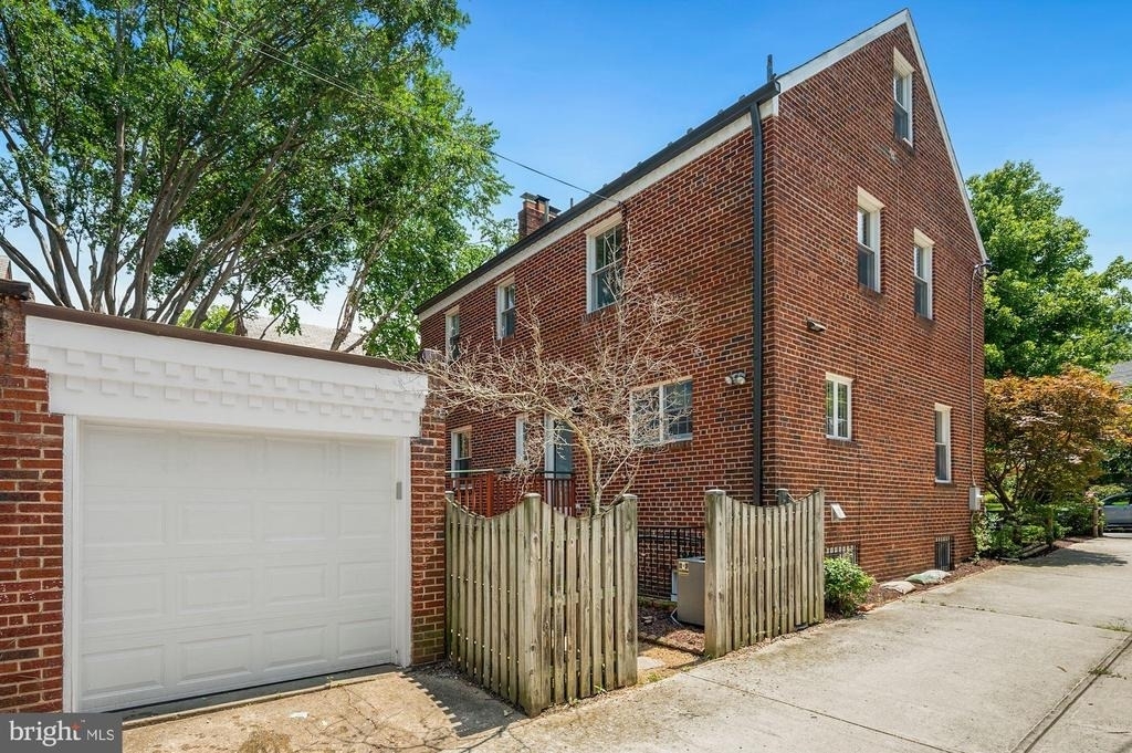 4505 Alton Place Nw - Photo 43