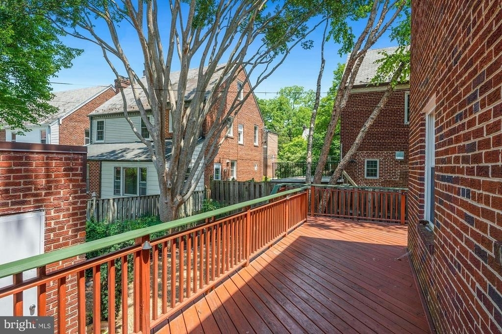 4505 Alton Place Nw - Photo 41