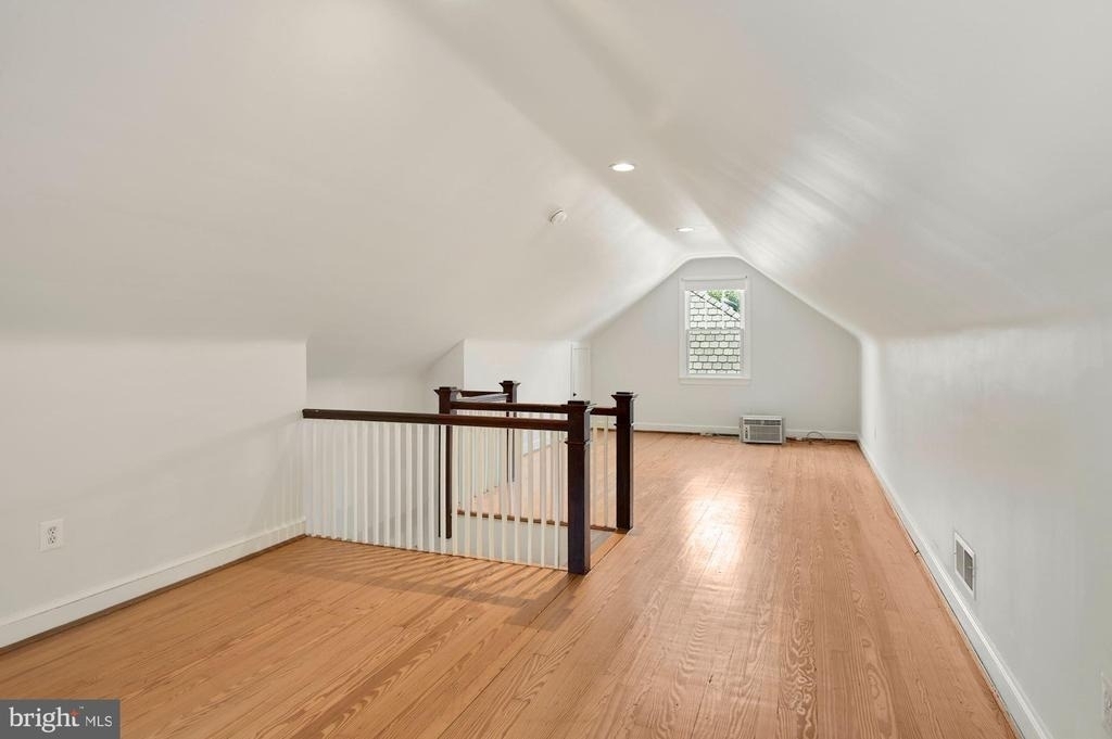 4505 Alton Place Nw - Photo 29