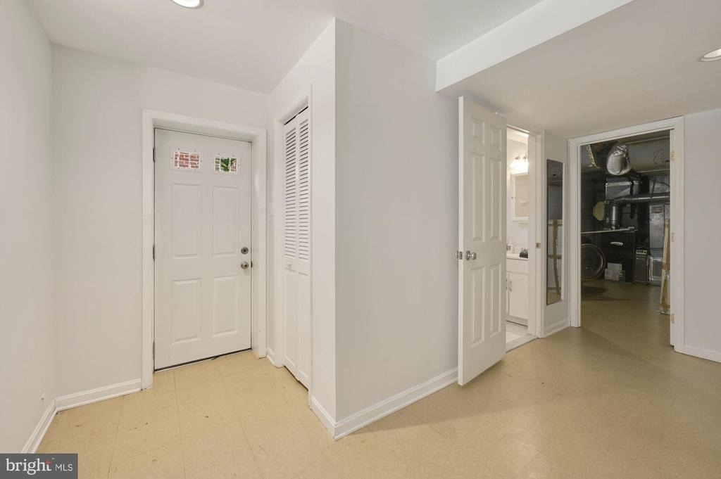 4505 Alton Place Nw - Photo 37