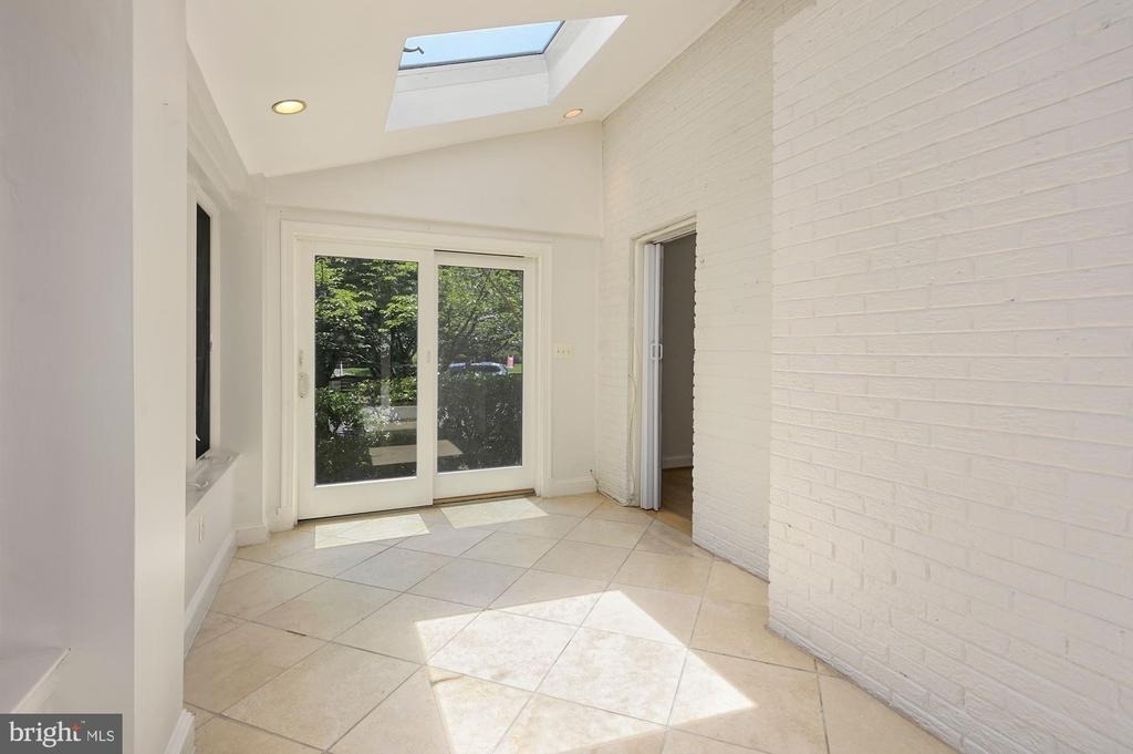 4505 Alton Place Nw - Photo 16