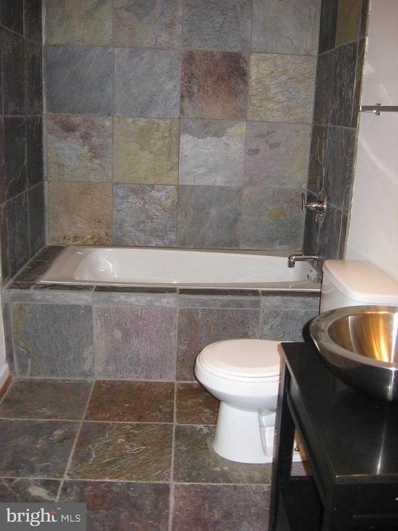 34 Rhode Island Avenue Ne - Photo 16