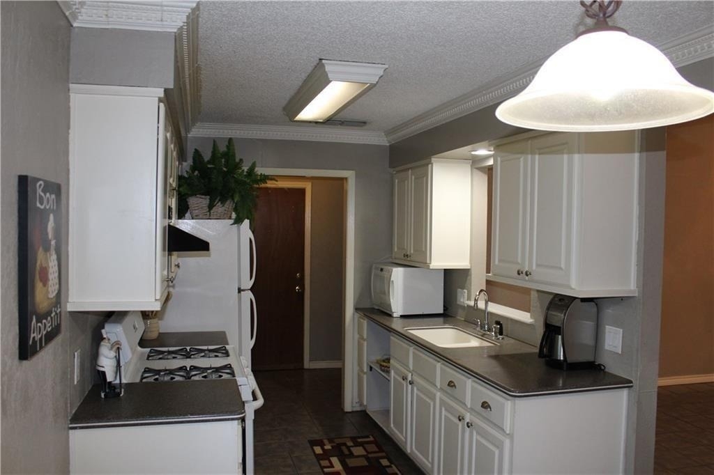 1702 Goodson Ln - Photo 6
