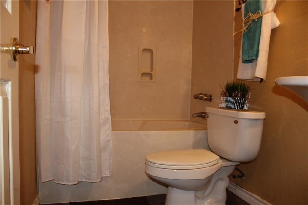 1702 Goodson Ln - Photo 13