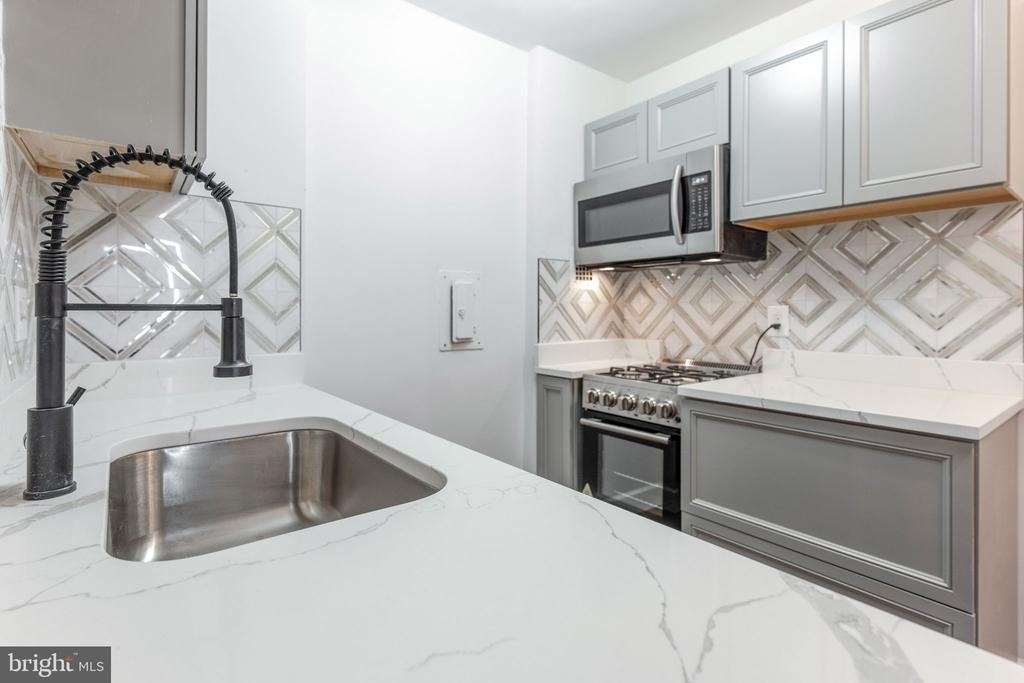 922 24th Street Nw - Photo 22