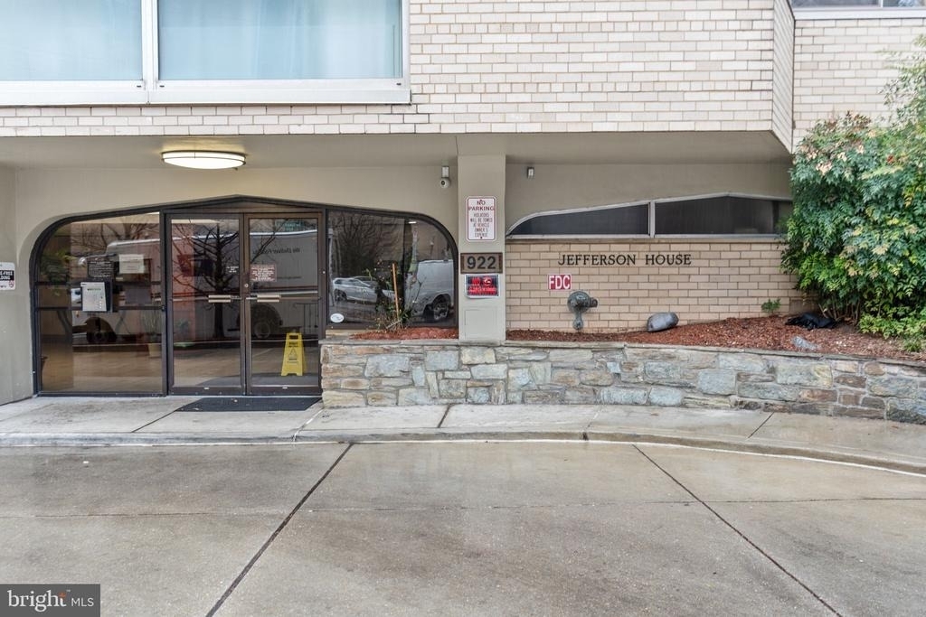 922 24th Street Nw - Photo 5