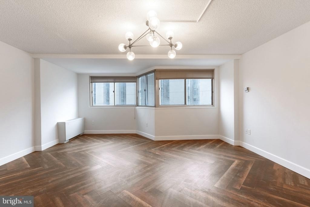 922 24th Street Nw - Photo 0