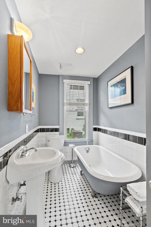 5213 Cathedral Avenue Nw - Photo 11