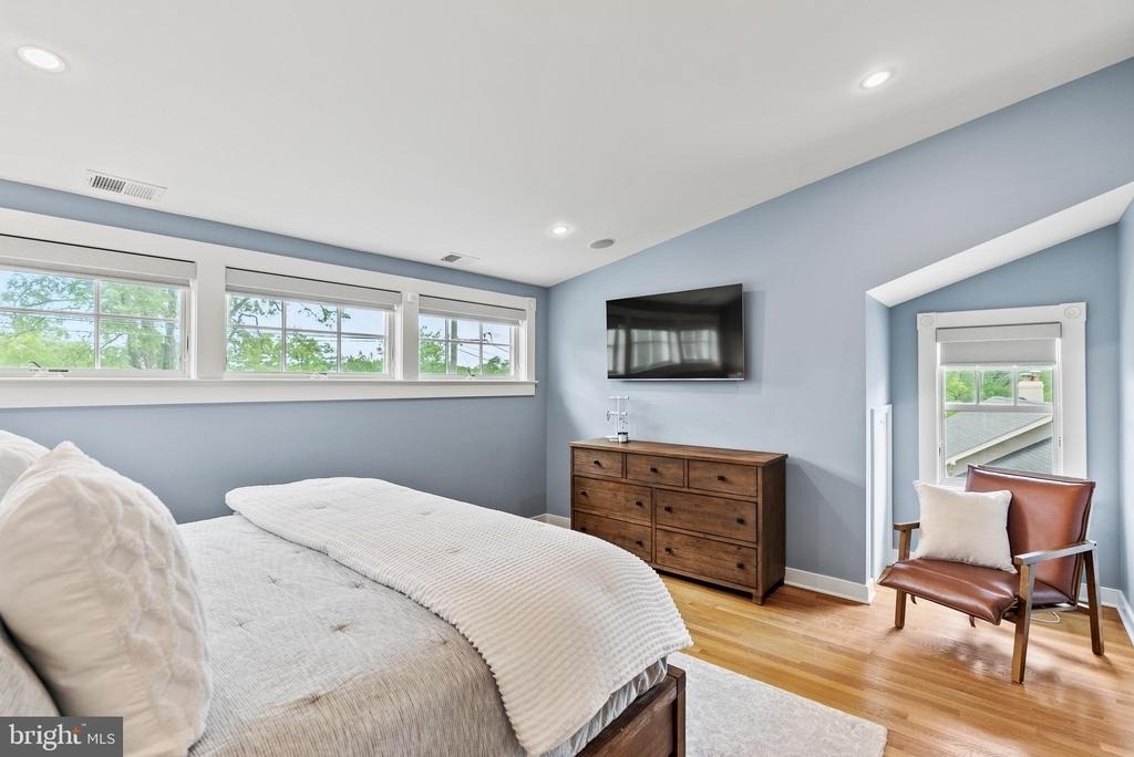 5213 Cathedral Avenue Nw - Photo 24
