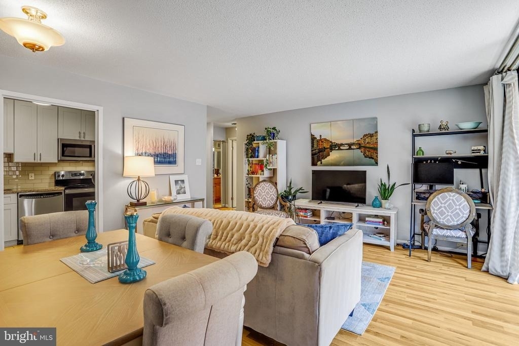 2141 P Street Nw - Photo 0