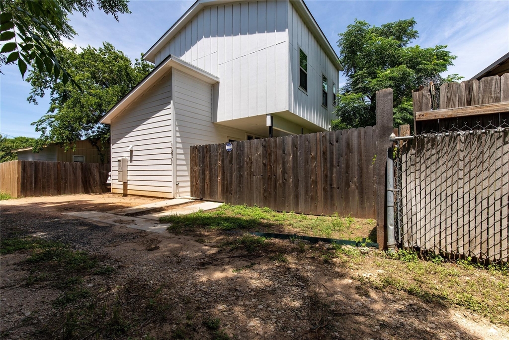 1608 Ulit Ave - Photo 12