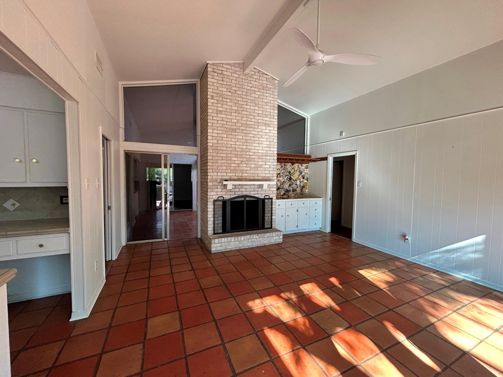 2403 Dijon Dr - Photo 8