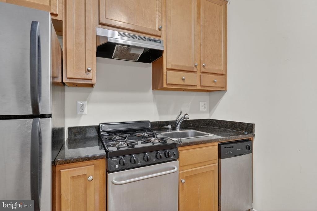 1820 Swann Street Nw - Photo 4