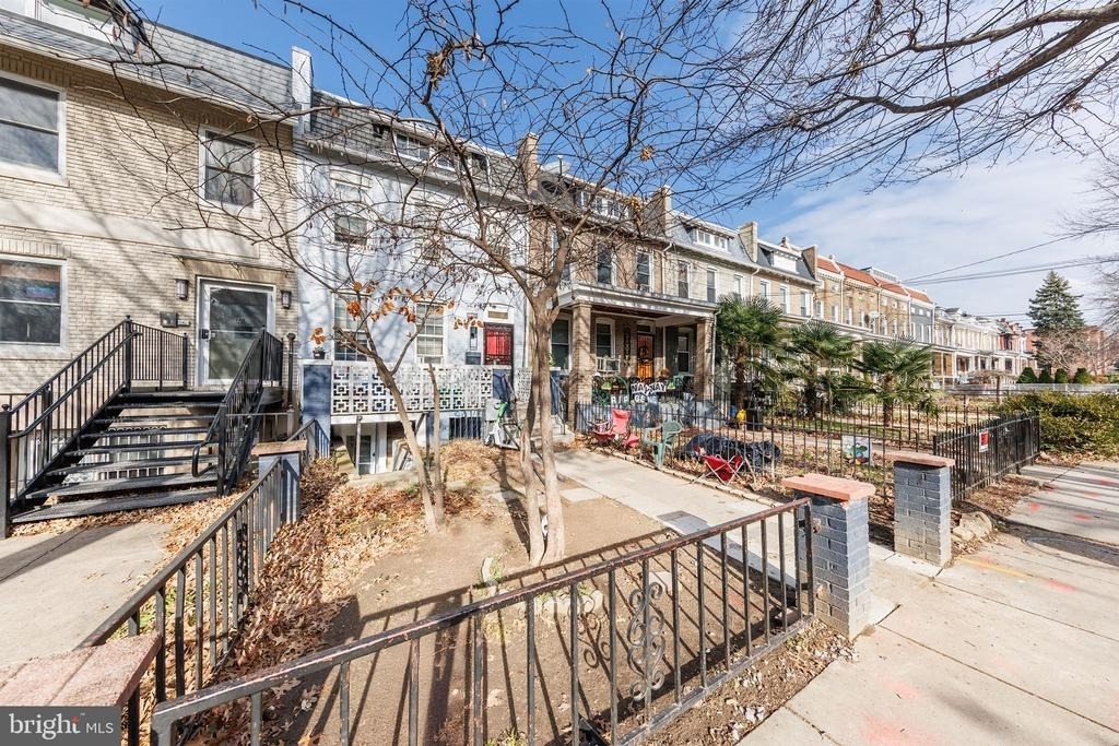 1235 Shepherd Street Nw - Photo 1