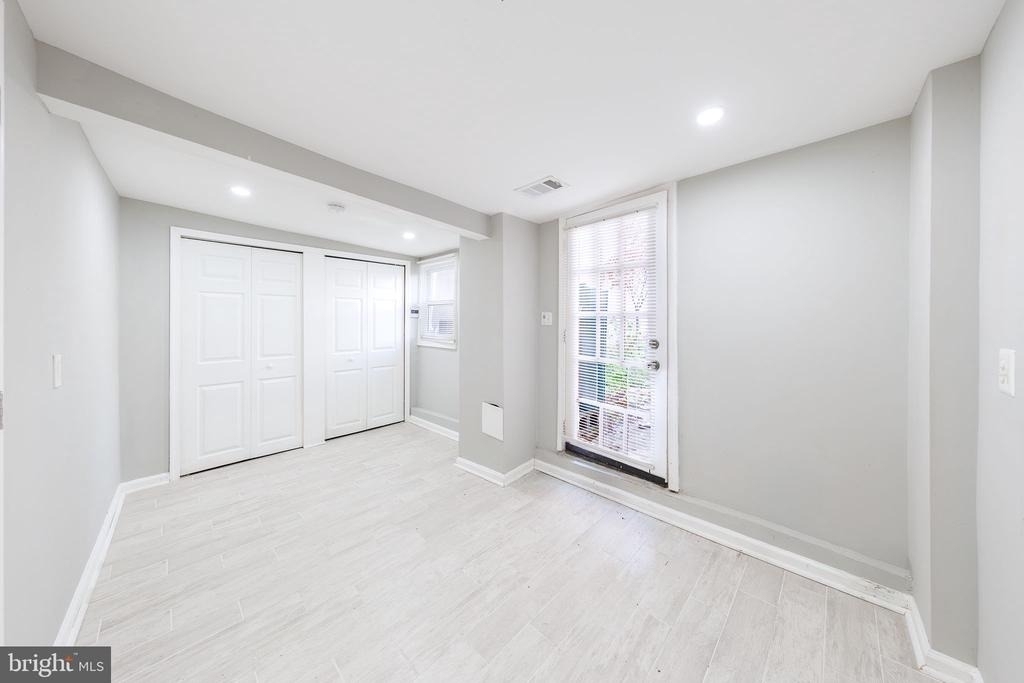 1235 Shepherd Street Nw - Photo 16