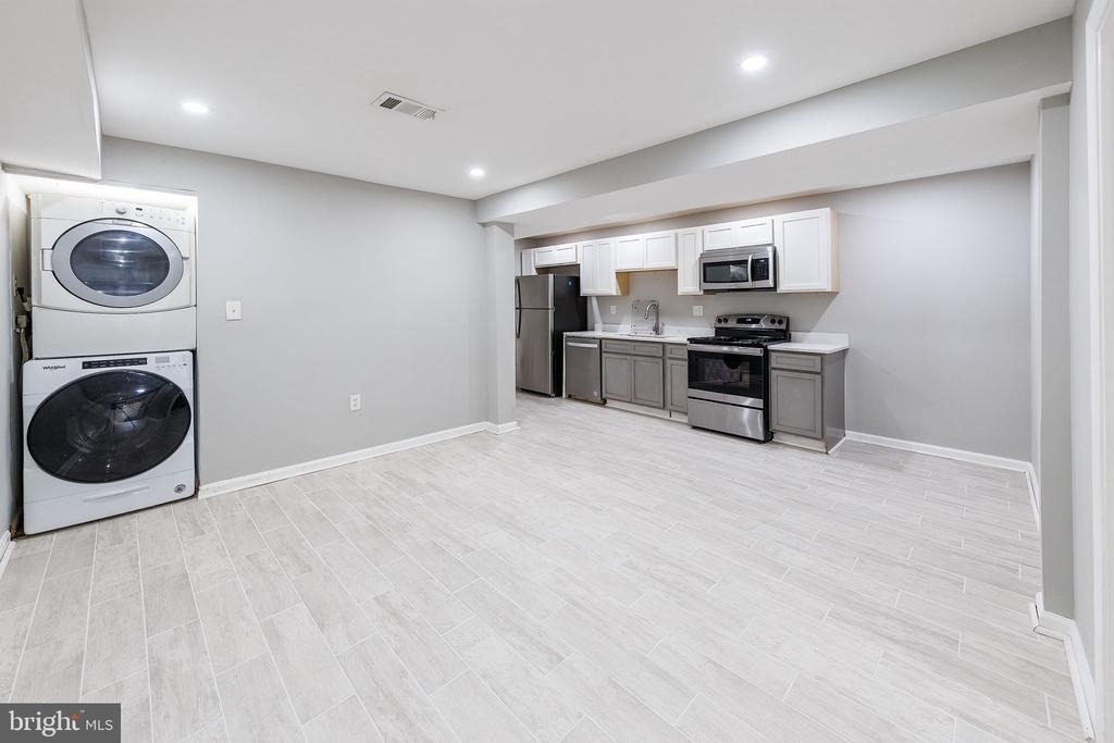 1235 Shepherd Street Nw - Photo 8