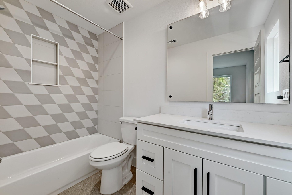 2308 Maxwell Ln - Photo 12