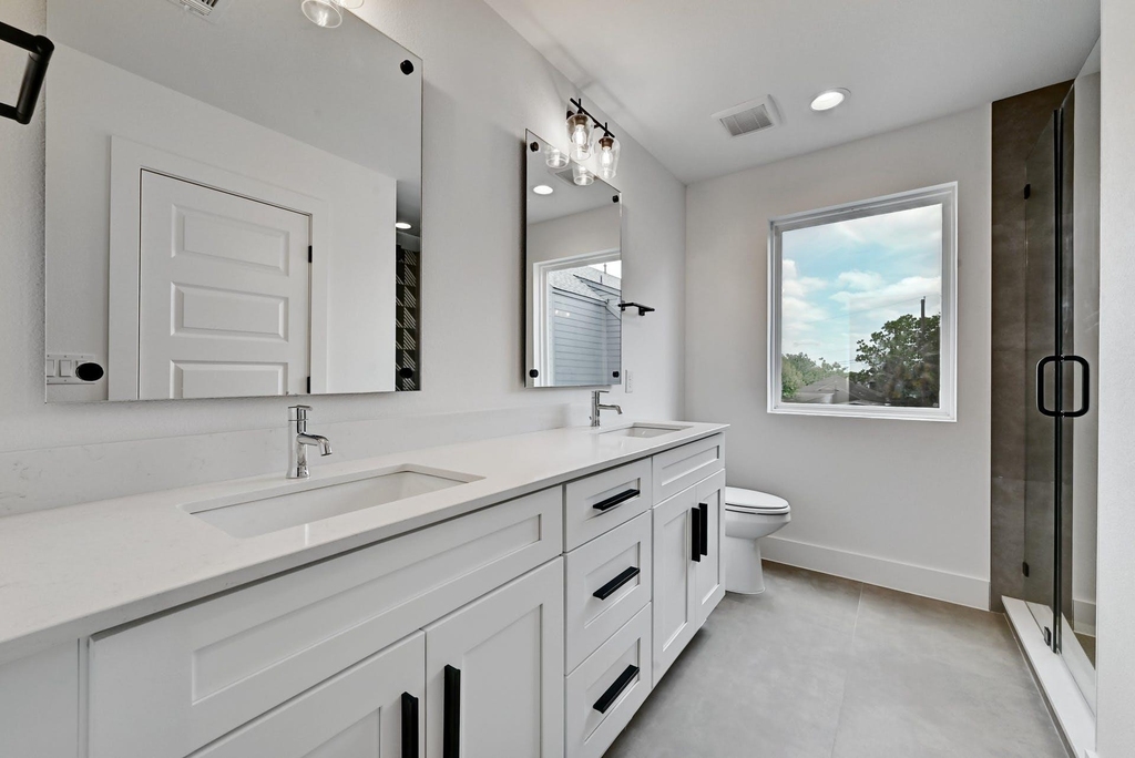 2308 Maxwell Ln - Photo 8
