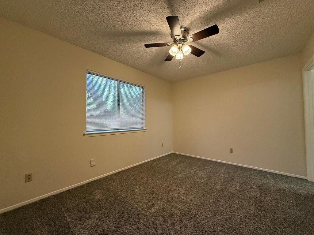 11945 Sunhillow Bnd - Photo 12