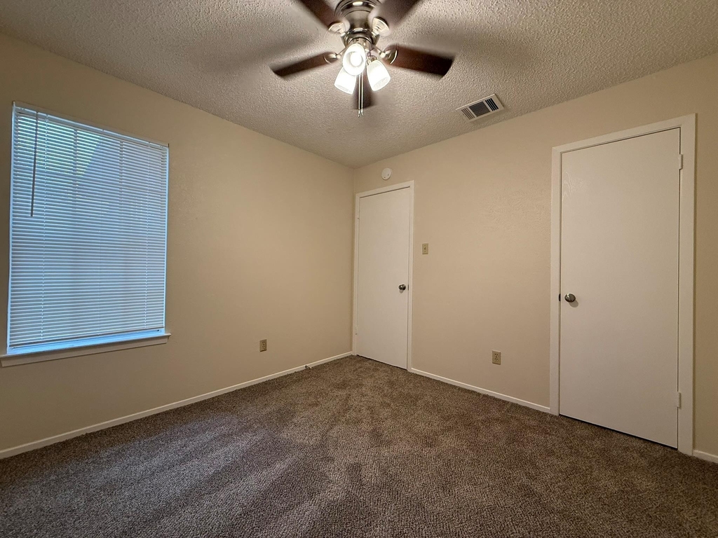 11945 Sunhillow Bnd - Photo 15