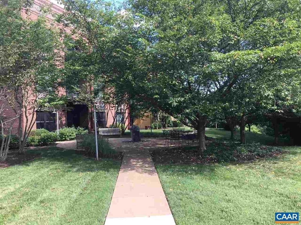 202 Douglas Ave - Photo 19