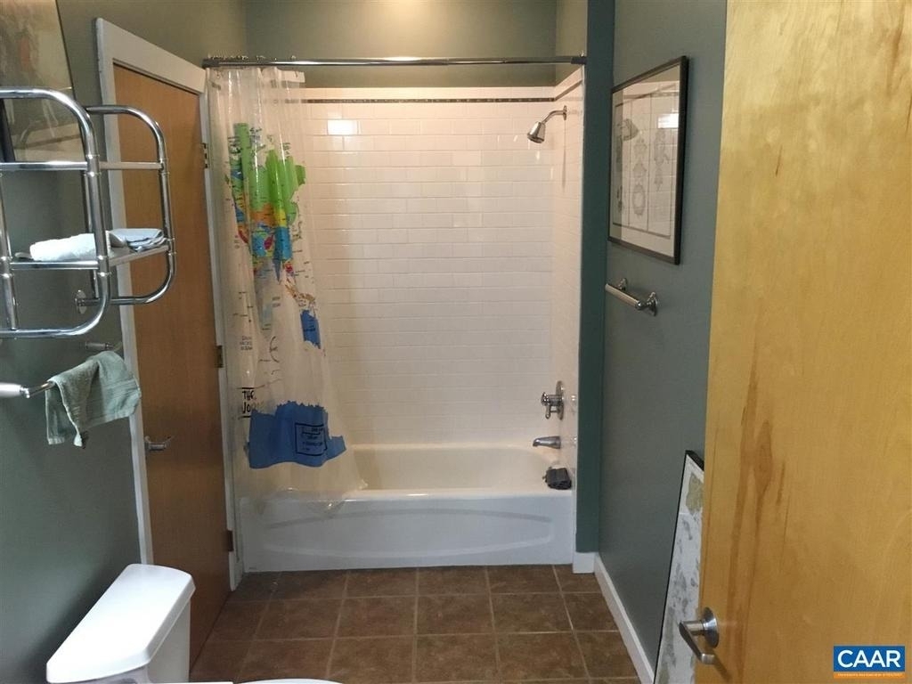202 Douglas Ave - Photo 8