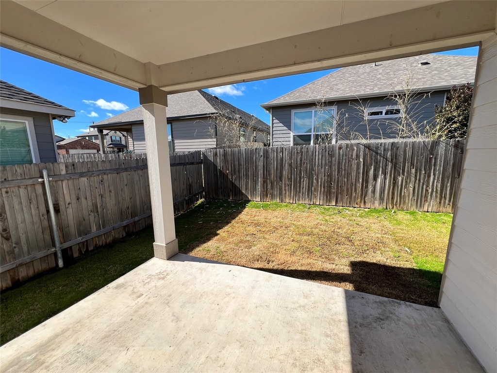 6516 Carriage Pines Dr - Photo 21