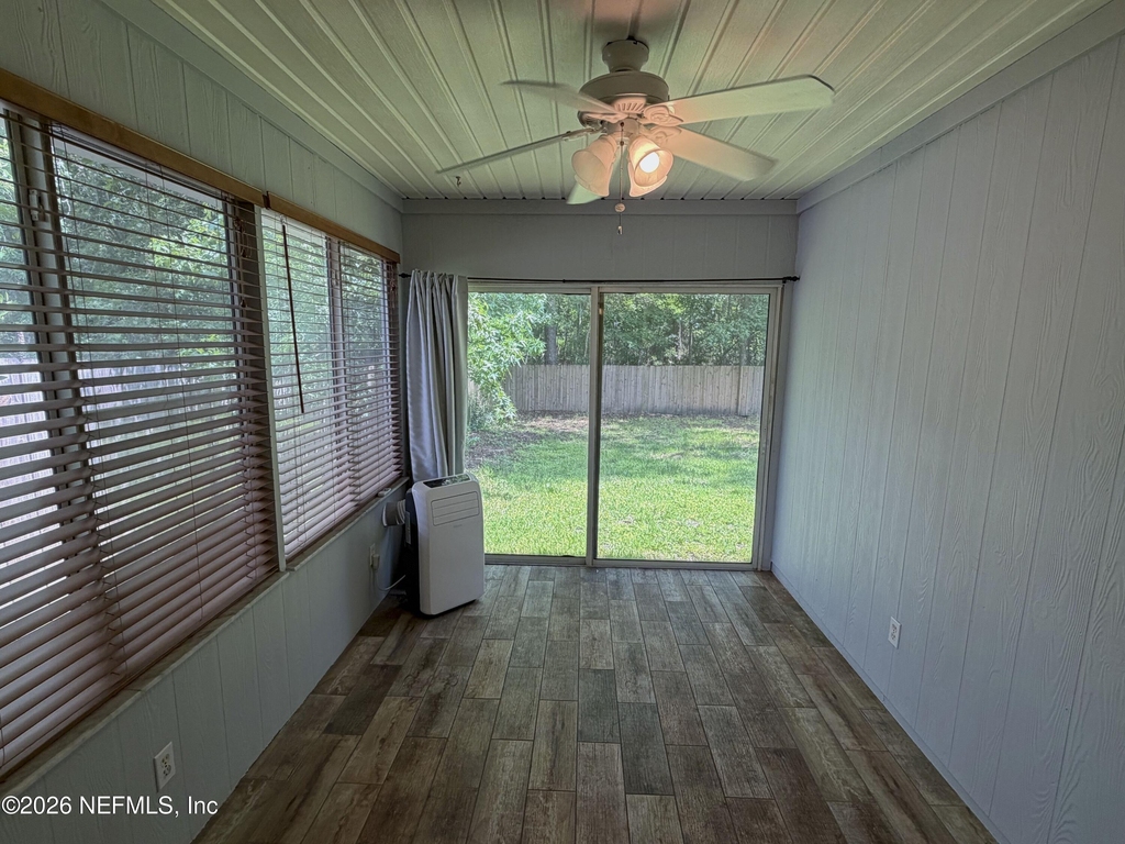 4271 Hanging Moss Drive - Photo 10