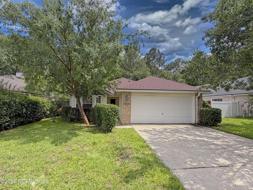 4271 Hanging Moss Drive - Photo 0