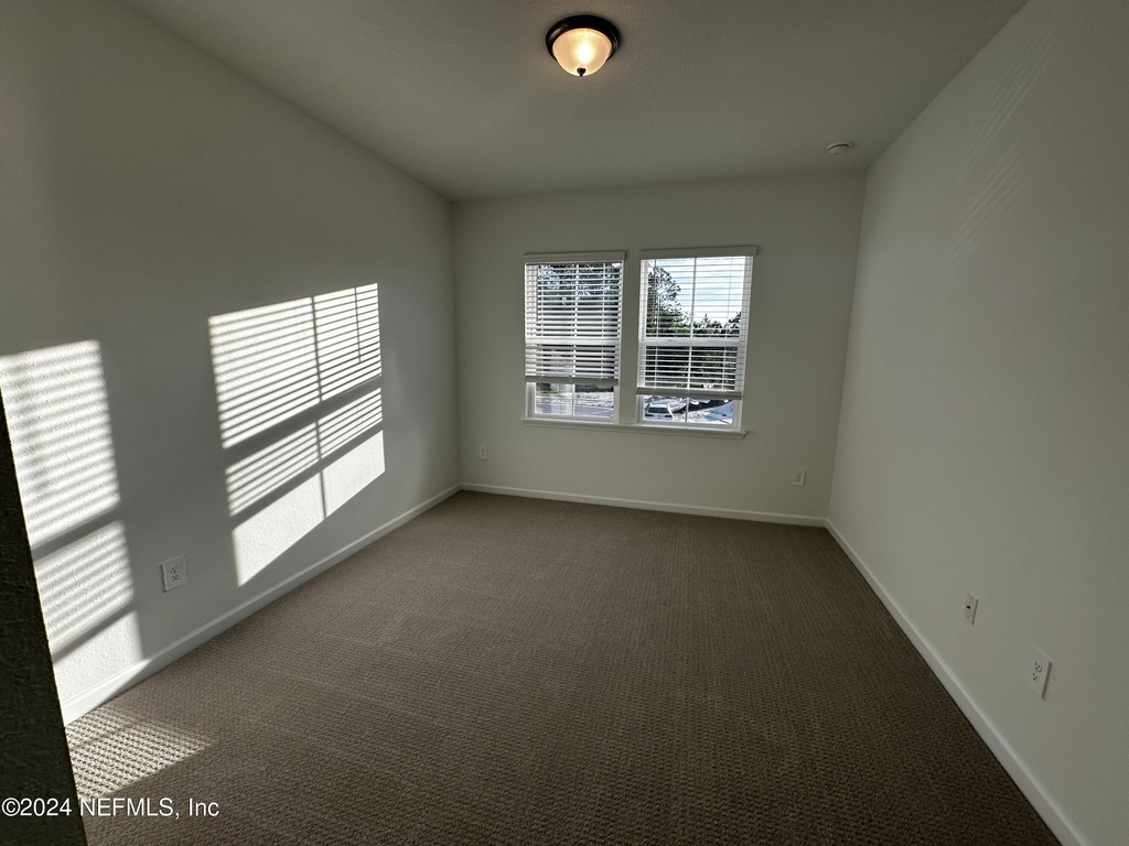 545 Brandon Lakes Drive - Photo 30