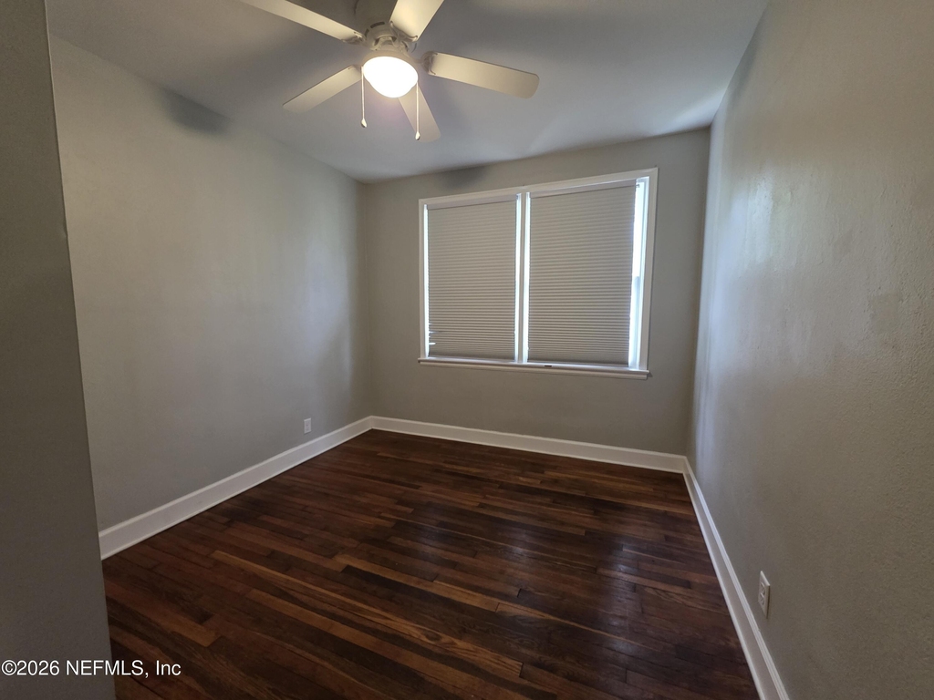3353 Dellwood Avenue - Photo 4