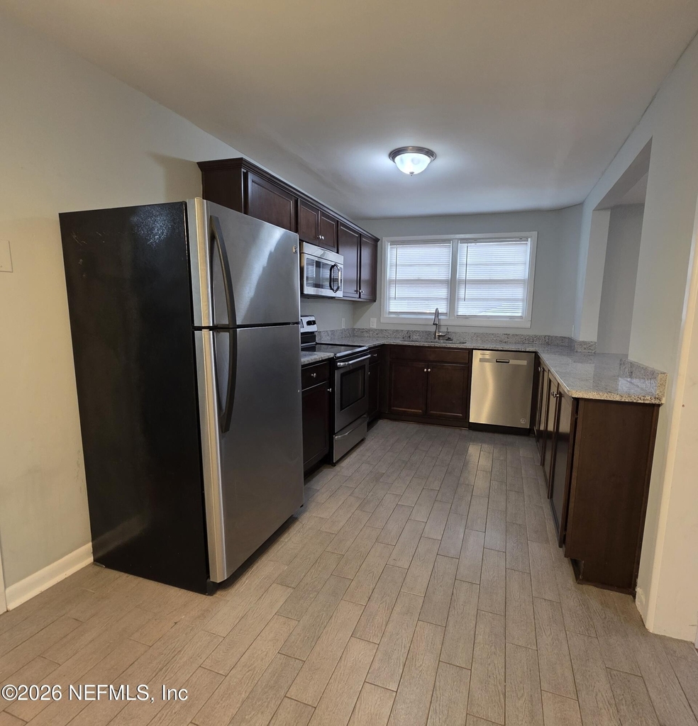 1265 Donald Street - Photo 4