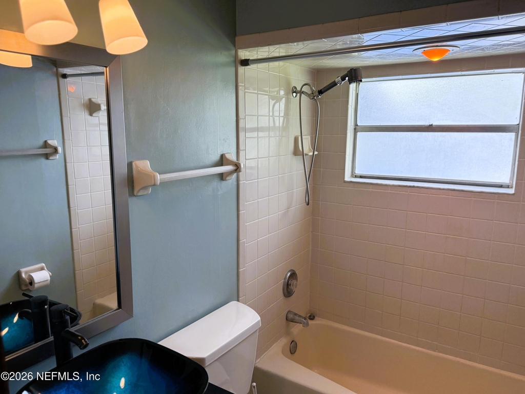 5410 Manfields Place - Photo 9