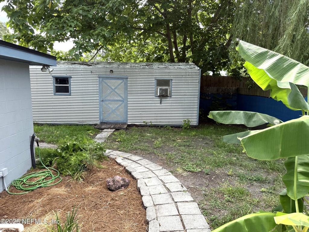 5410 Manfields Place - Photo 16