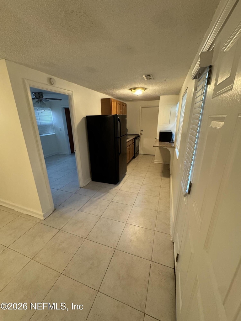 1604 Cherry Street - Photo 2