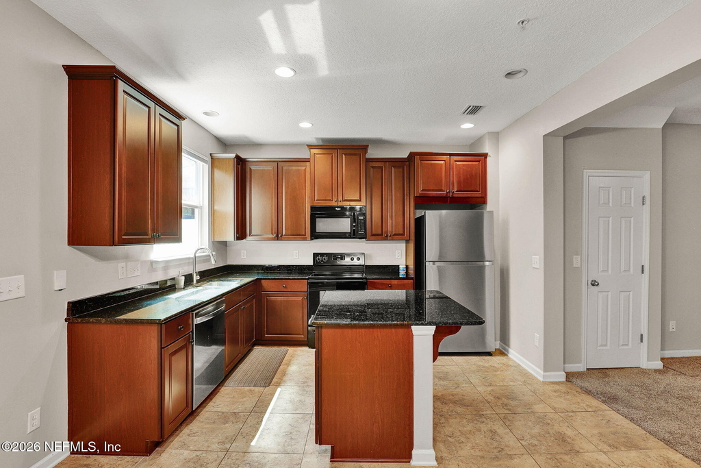 54 Adelanto Avenue - Photo 8