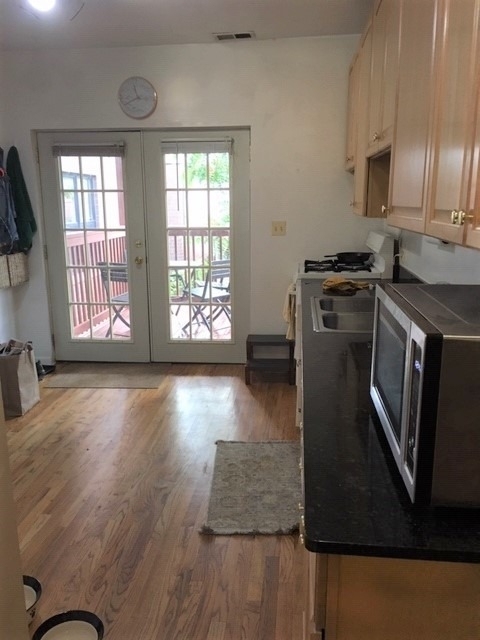 1230 W Wellington Avenue - Photo 7