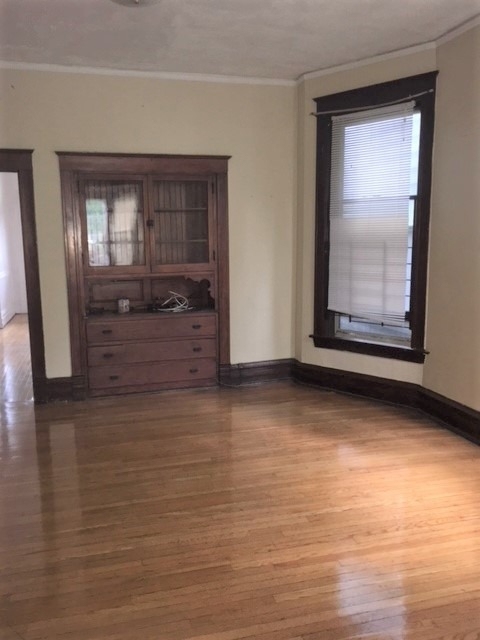 1116 W Wellington Avenue - Photo 3