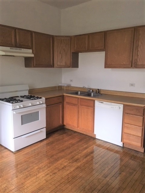 1116 W Wellington Avenue - Photo 11