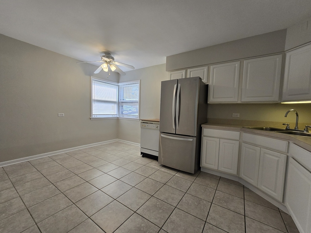 837 Lathrop Avenue - Photo 3