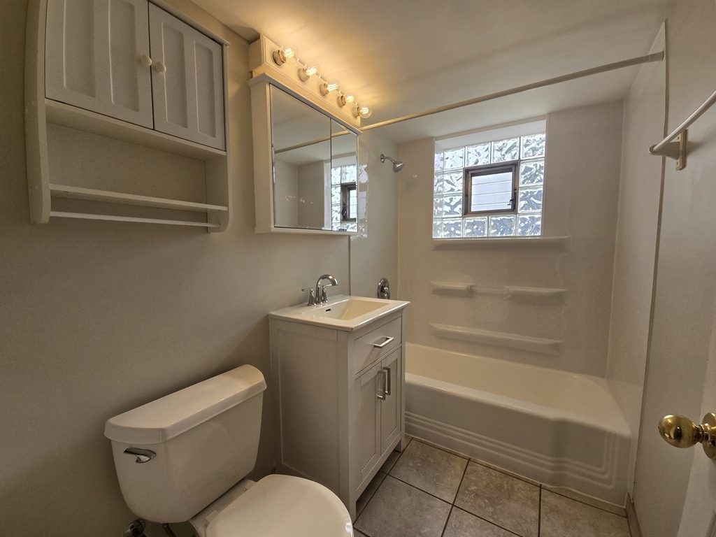 837 Lathrop Avenue - Photo 6