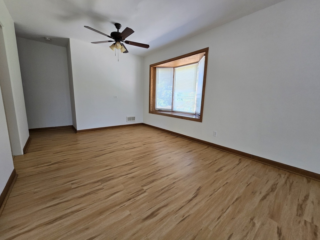 1301 N Harlem Avenue - Photo 3