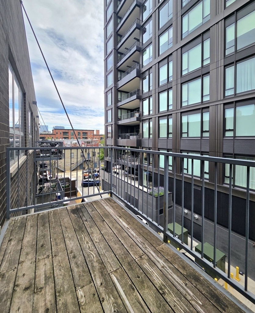 22 N Aberdeen Street - Photo 17