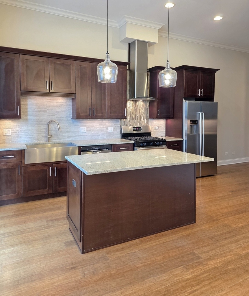22 N Aberdeen Street - Photo 4