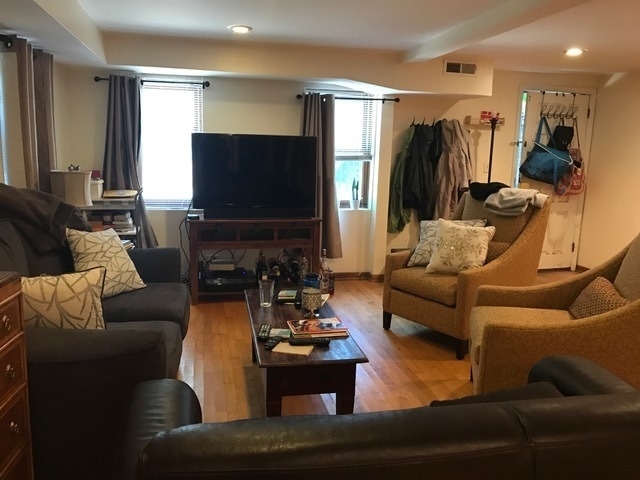 1224 W Melrose Street - Photo 7