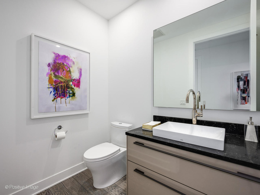 403 N Wabash Avenue - Photo 20