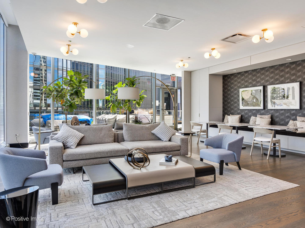 403 N Wabash Avenue - Photo 28